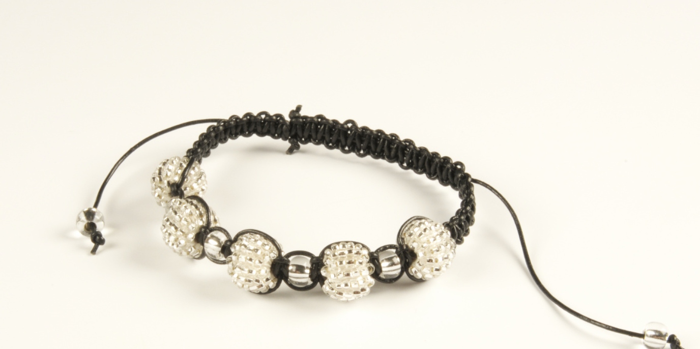 TUTO] Easy Shamballa bracelet with beads (beginners) - YouTube